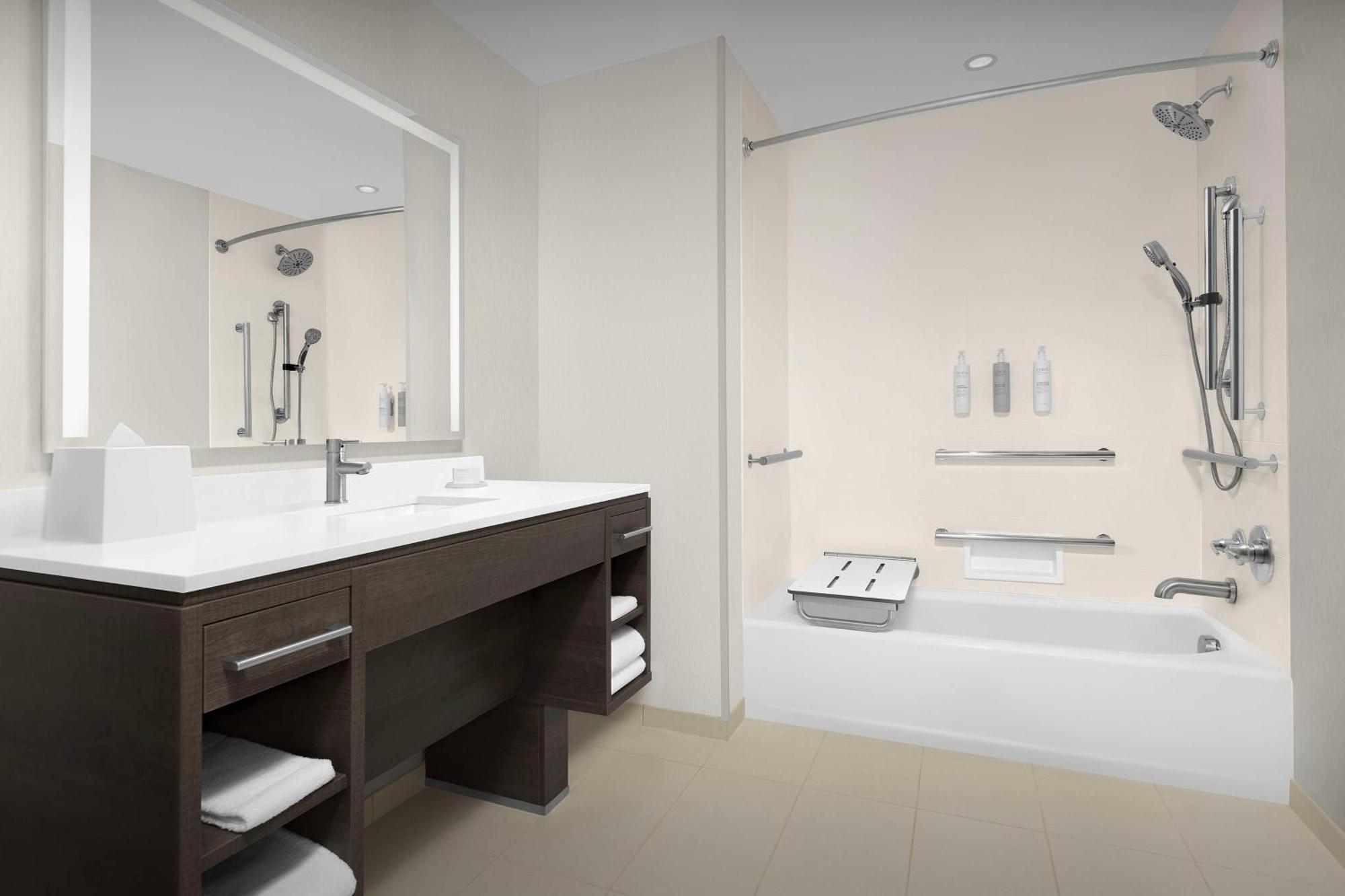 Home2 Suites By Hilton 福尔斯彻奇 外观 照片