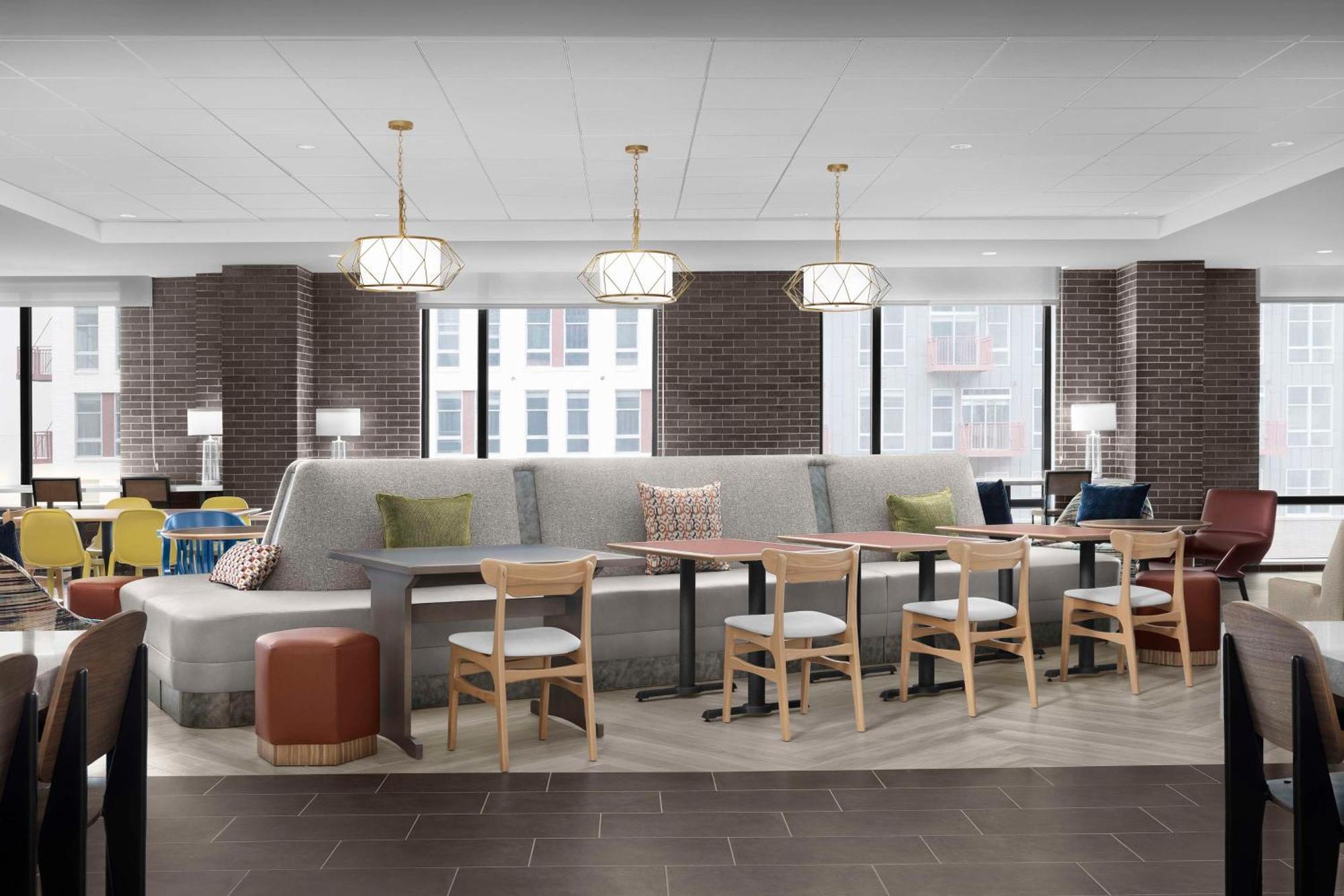 Home2 Suites By Hilton 福尔斯彻奇 外观 照片